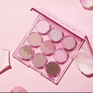 AMuse Cool Rose Eye Palette